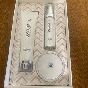 Lorde + Belle CC regimen kit. Retails $199 NEW